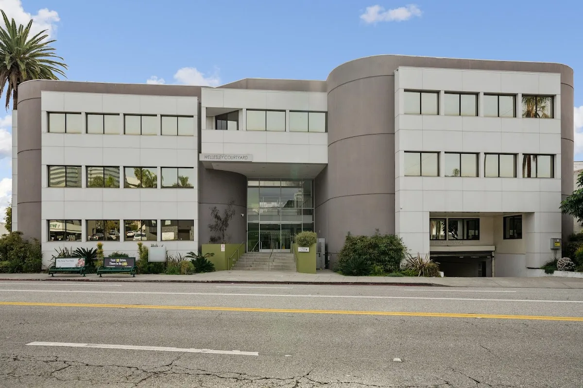 The Canyon at Santa Monica - Photo 5