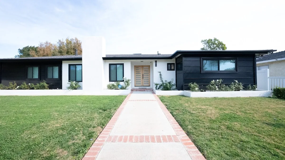 Bright Paths Recovery - Photo 1