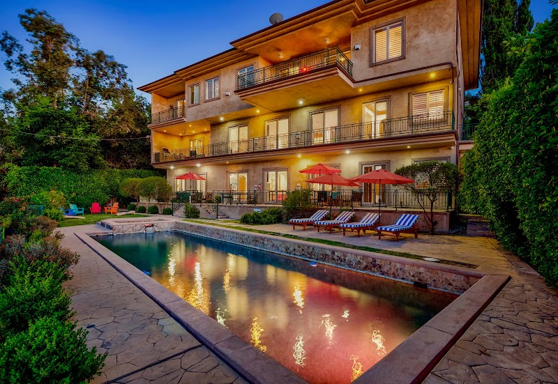 Luxe Recovery | Luxury Rehab & Detox - Photo 1