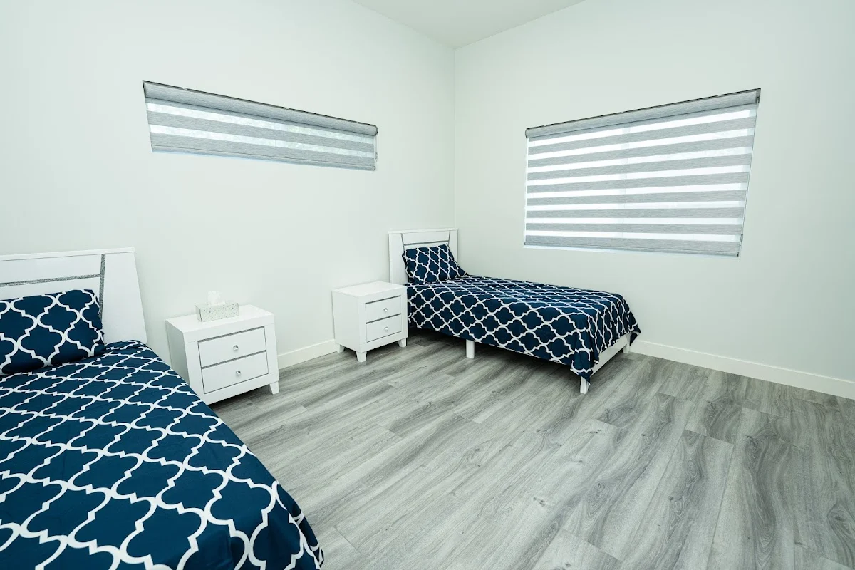 LA Wellness Home - Photo 2