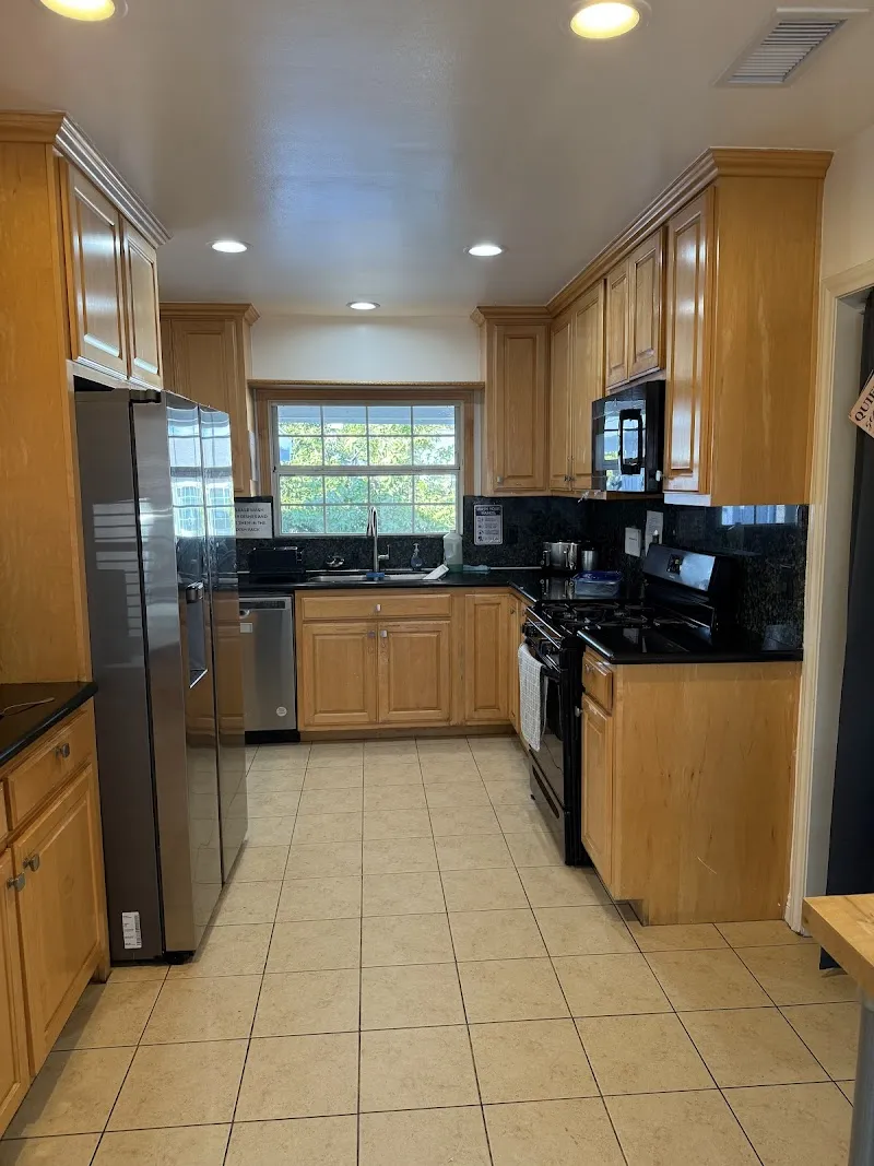 West Valley Detox Treatment - Woodland Hills (Sylvan) - Photo 3