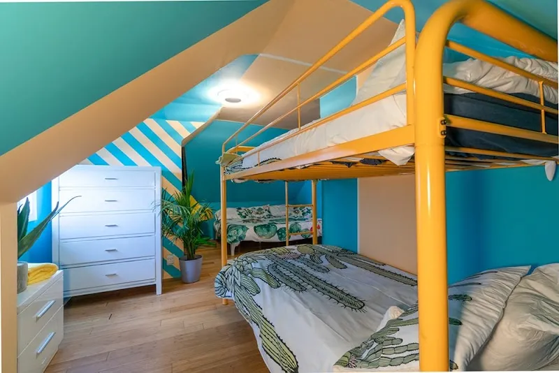 Rainbow Hill Sober Living - Photo 2