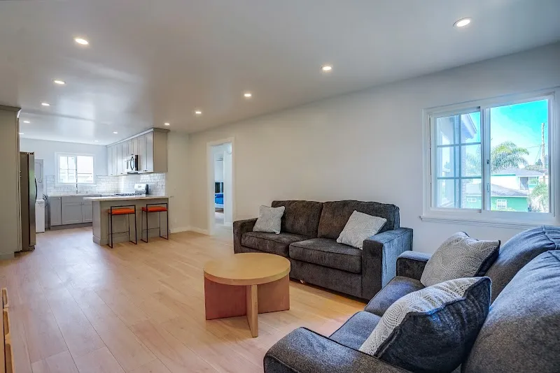 Bridges Recovery Sober Living Apartment Homes Los Angeles - Photo 2