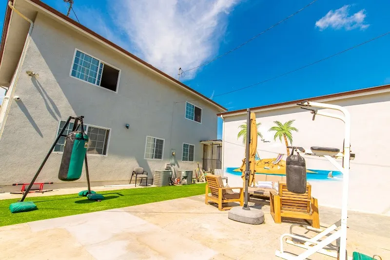 Living Now--Sober Living - Photo 4