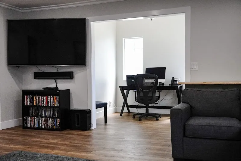 Miracle House Foundation - South Bay Los Angeles Sober Living - Photo 5