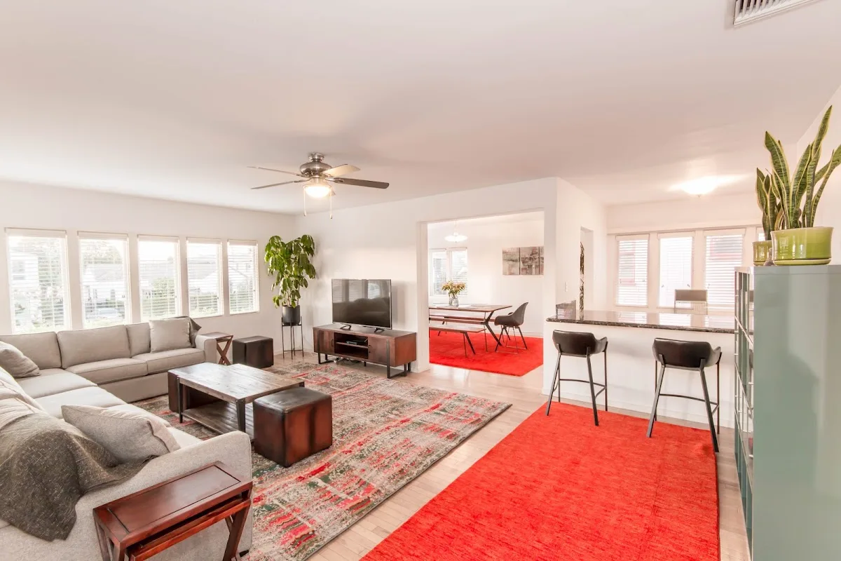 Ogden House Sober Living - Photo 4