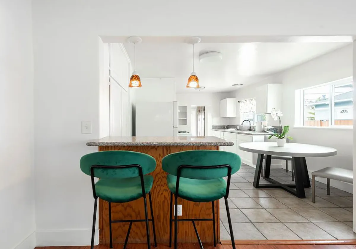 Solstice Recovery - Men's Sober Living House Los Angeles - Photo 1