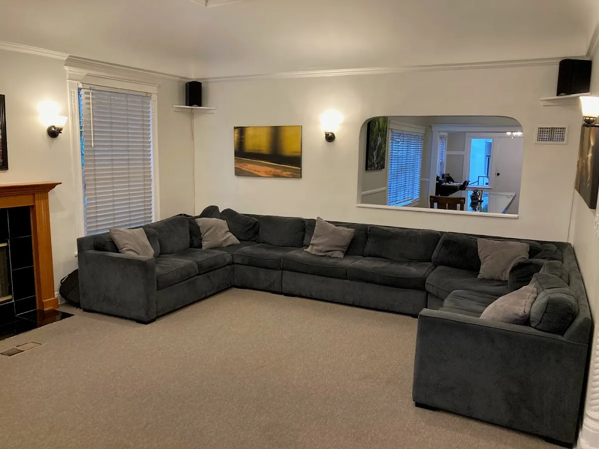 New Life House - Los Angeles Sober Living - Photo 5