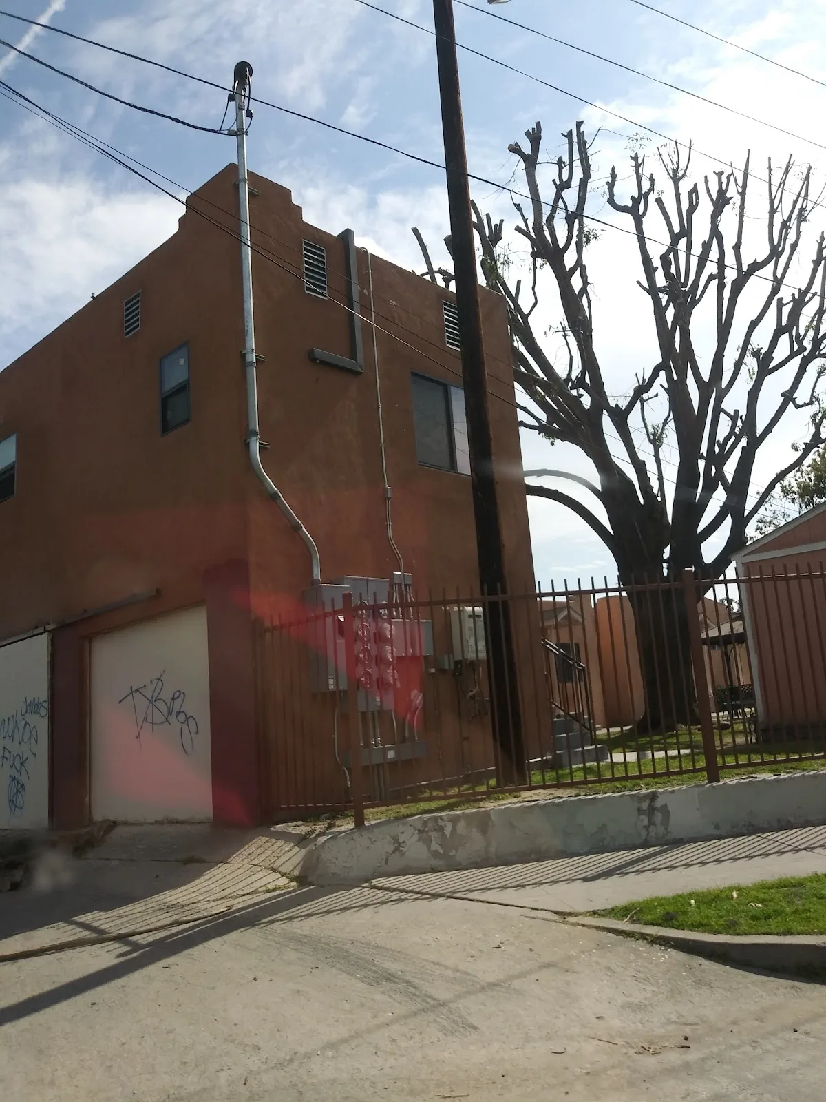 JWCH Mini House - Photo 3