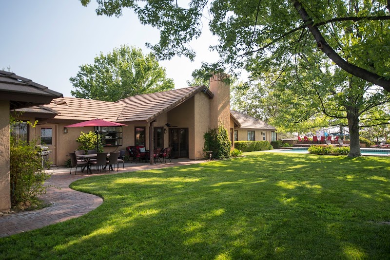 Benchmark Transitions - Photo 2