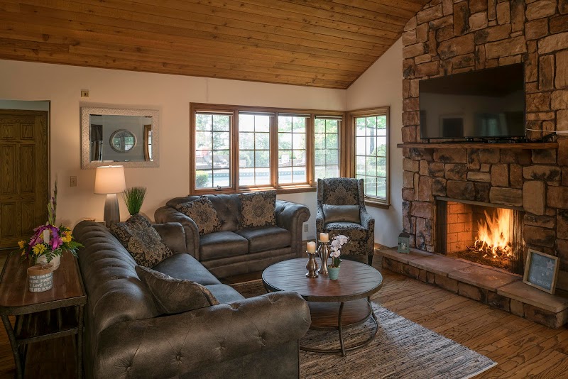 Benchmark Transitions - Photo 4